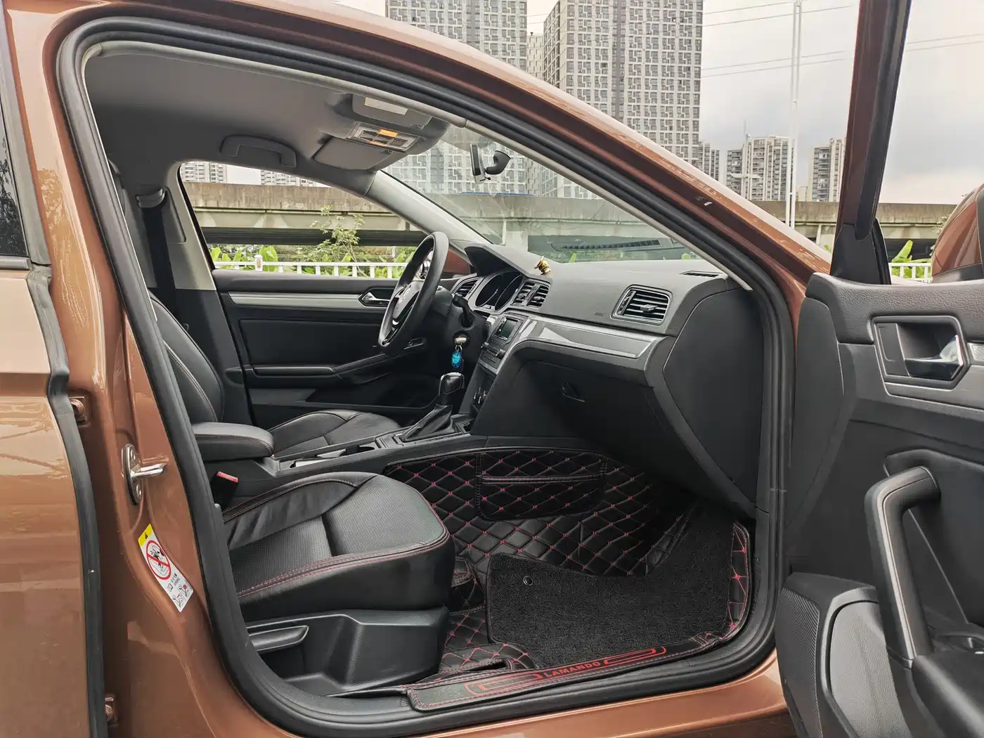 Volkswagen Lamando 2018 230TSI DSG Trend Edition фото 9