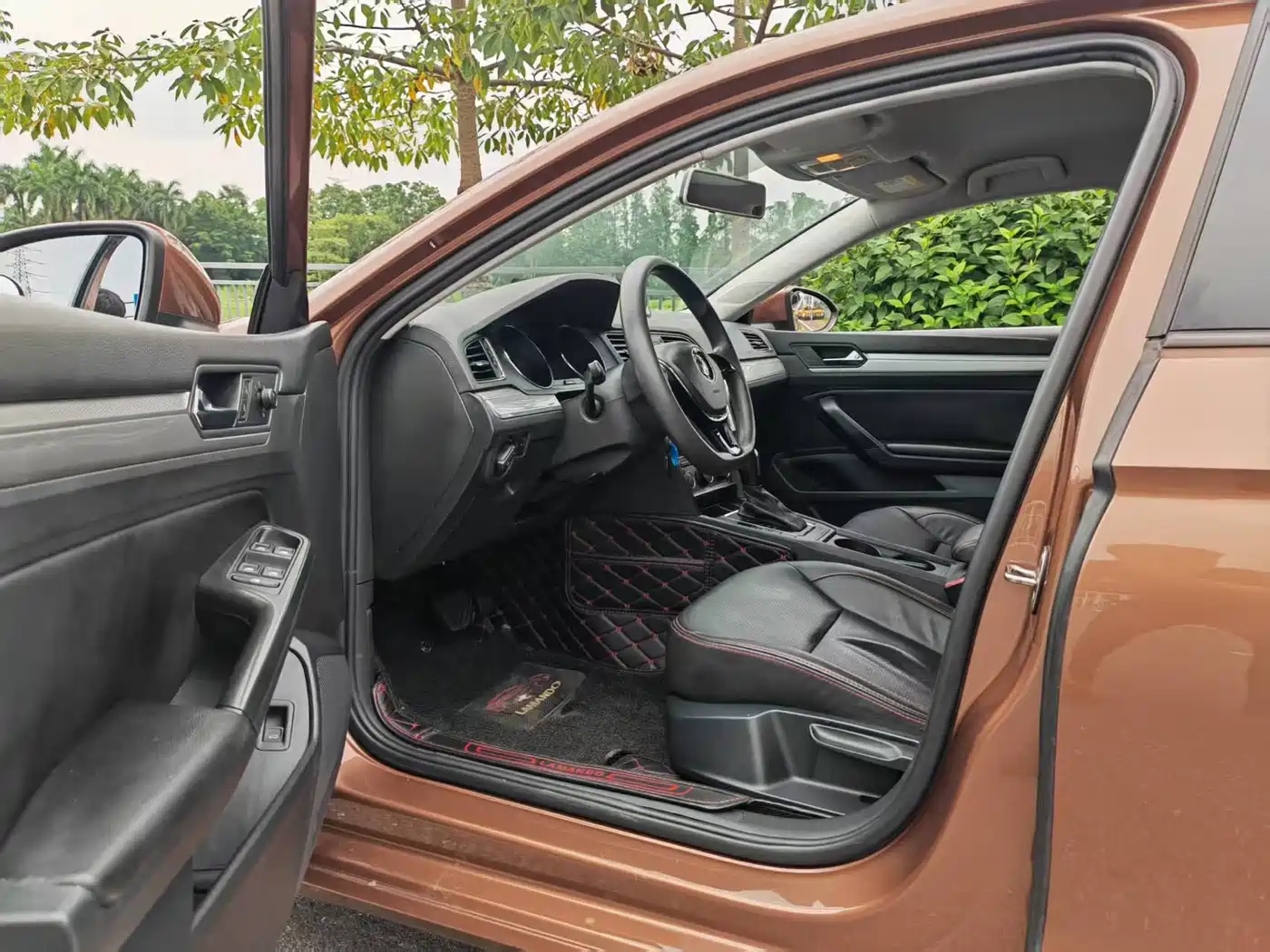 Volkswagen Lamando 2018 230TSI DSG Trend Edition фото 8