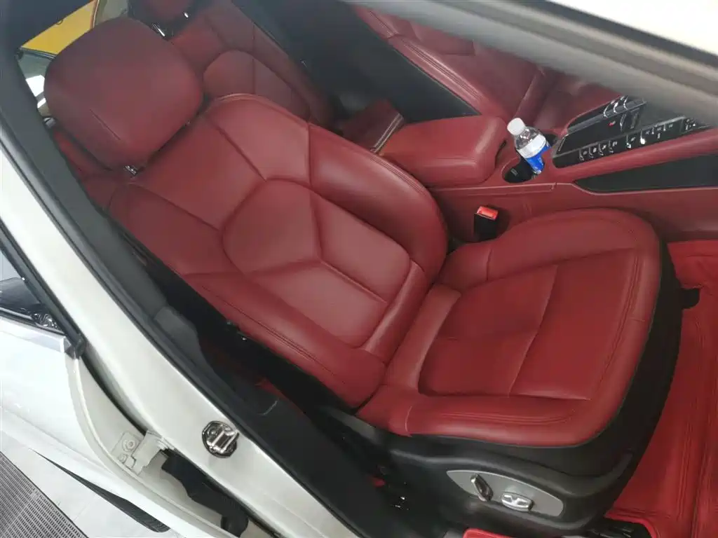 Porsche Macan 2017 Macan 2.0T фото 21