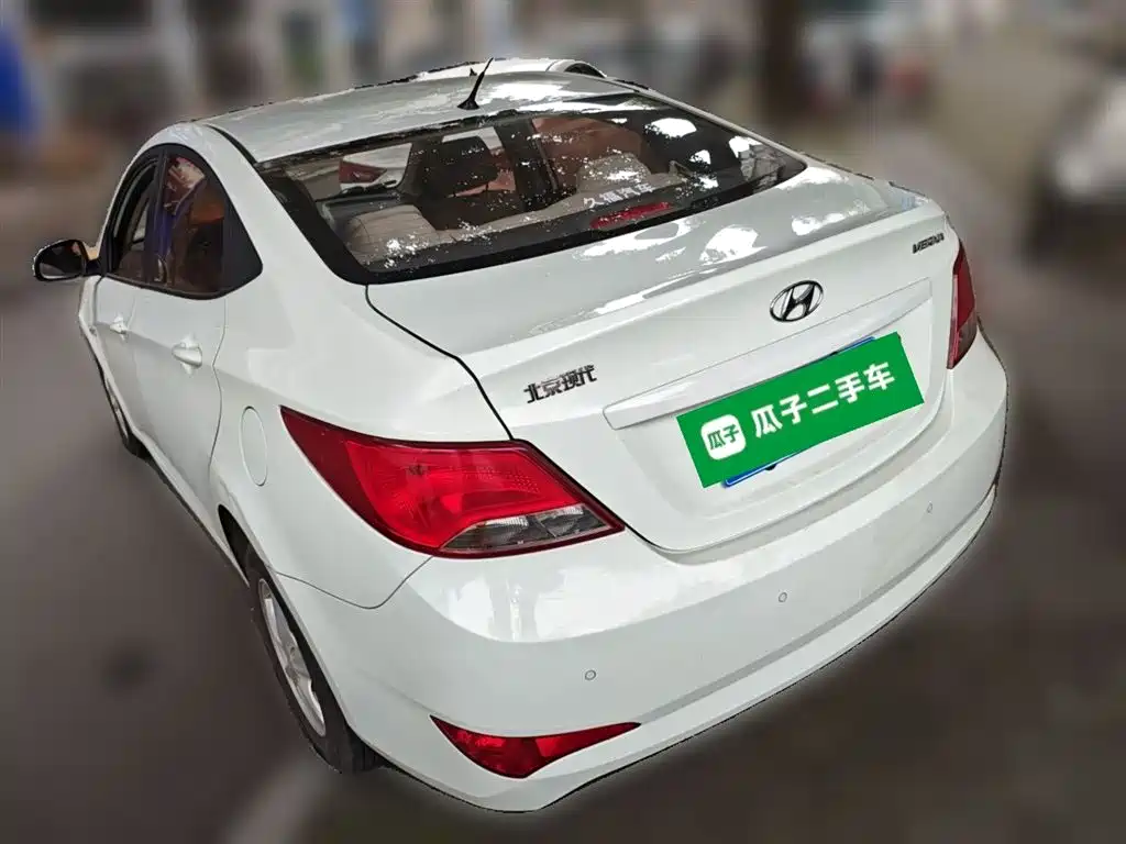 Hyundai Verna 2014 1.4L Automatic Smart GLS фото 27