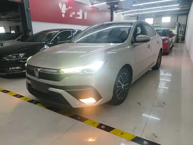  Roewe Roewe i5 2021 1.5L CVT Diamond Edition