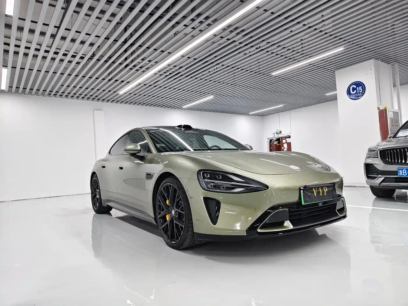 XIAOMI CAR XIAOMI SU7