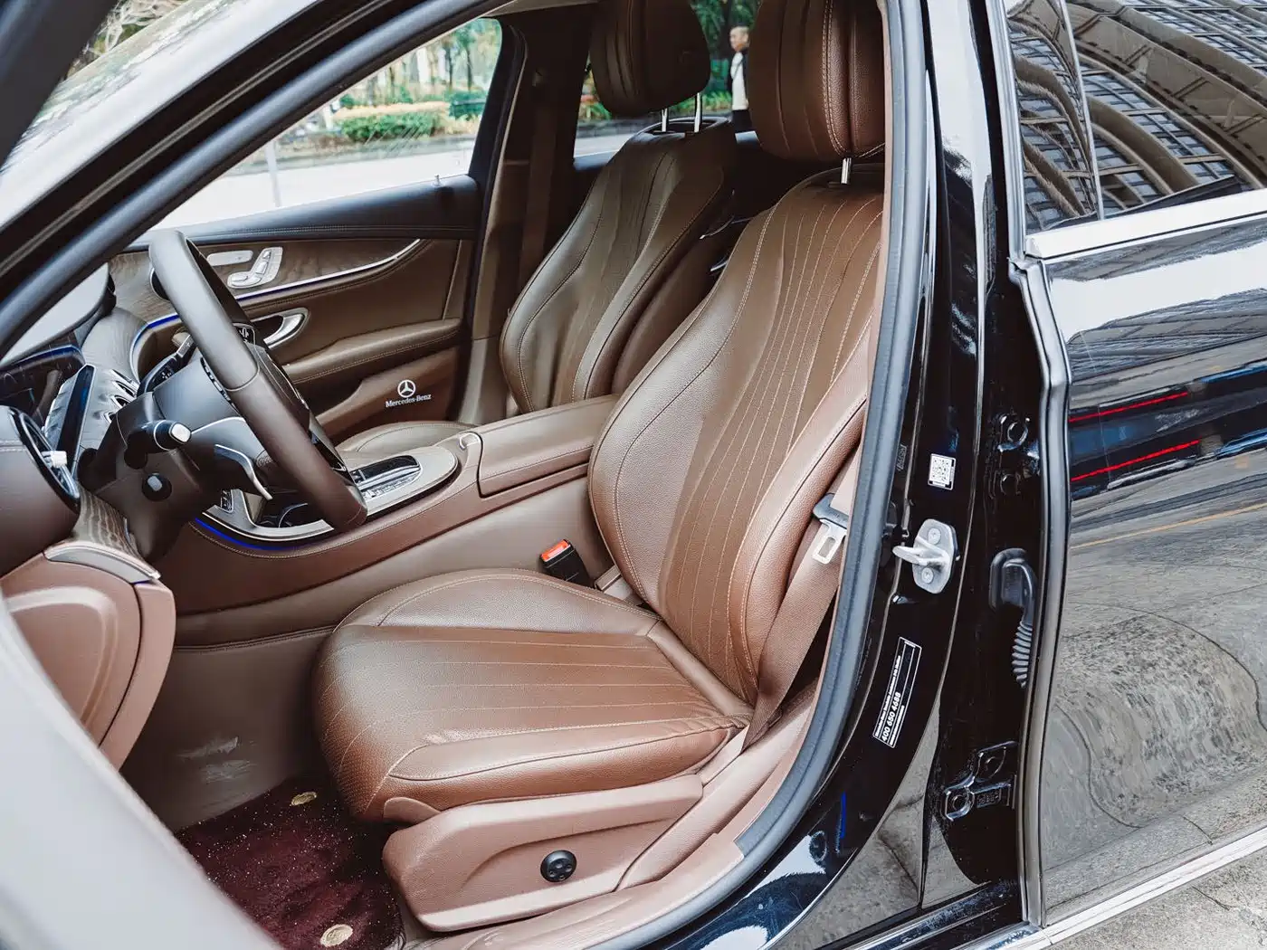 Mercedes-Benz E-Class 2021 E 300 L Fashion фото 8
