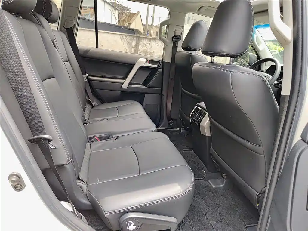 Toyota Prado 2018 3.5L Auto TX фото 11