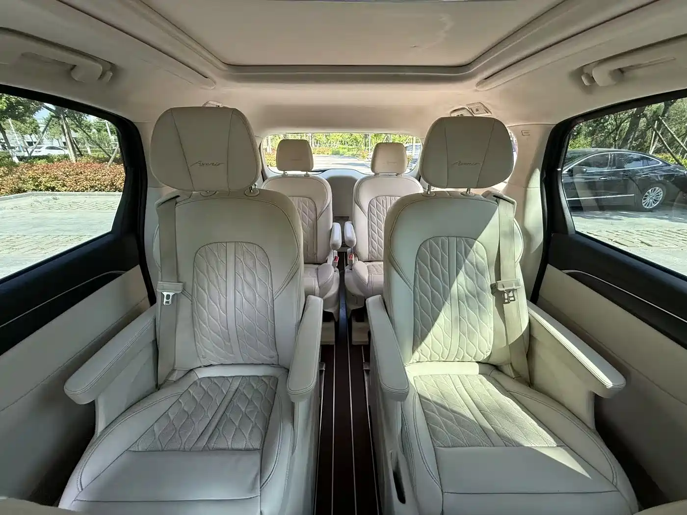 Buick GL8 2020 Avenir Six-Seat Elegance Edition фото 9