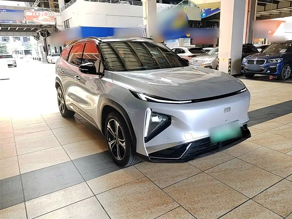 Geely Galaxy Galaxy L7 2025 EM-i 115km Explorer+ Edition фото 4