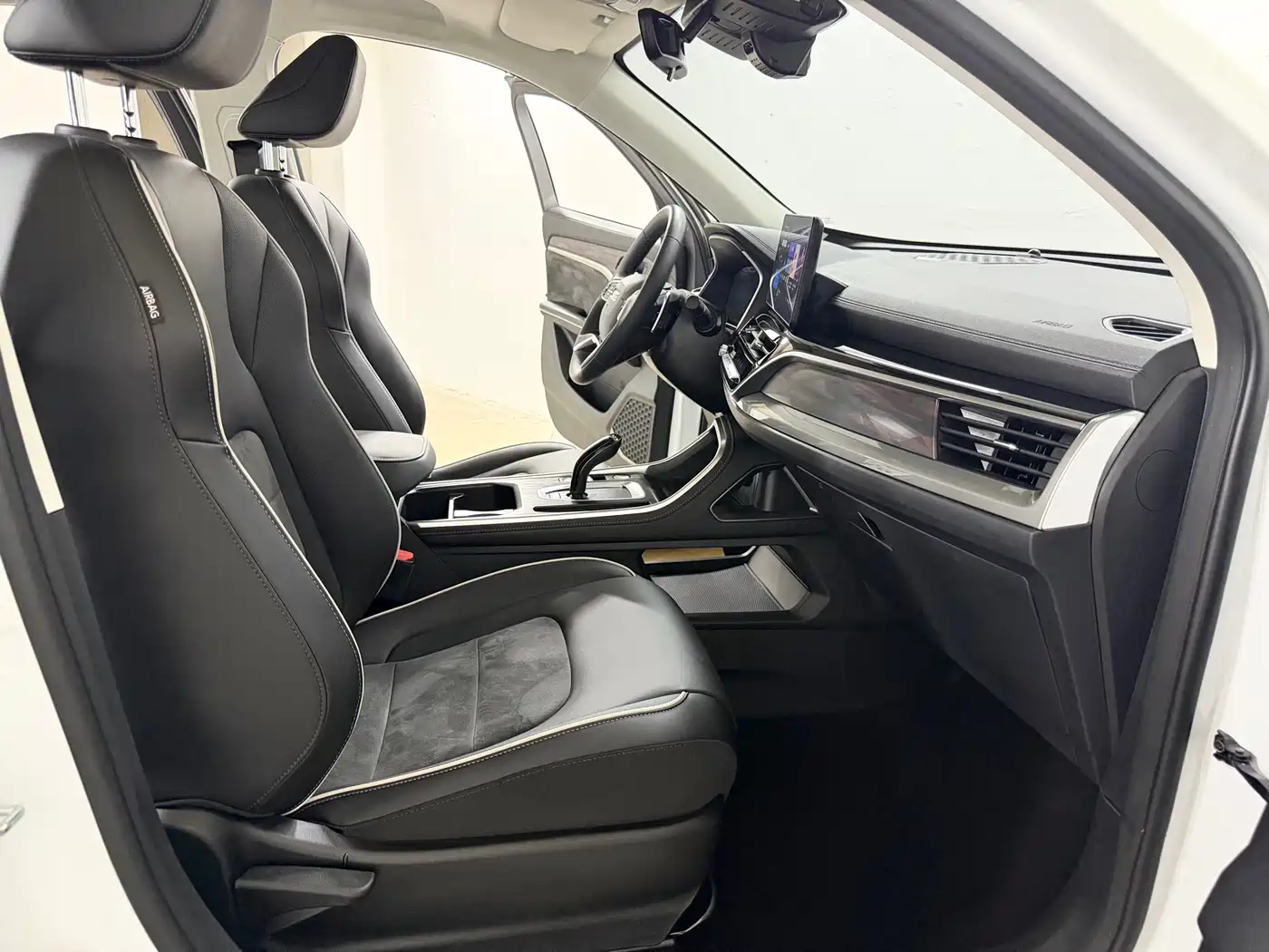 Haval H6 2023 National Trend Edition 1.5T Automatic Champion фото 8