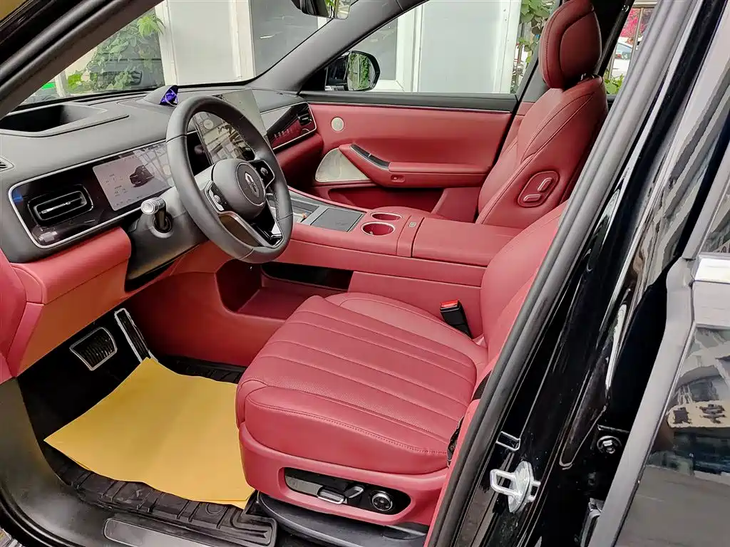 AITO Wenjie AITO M7 2026 Extended Range Max AWD 6-seater фото 7