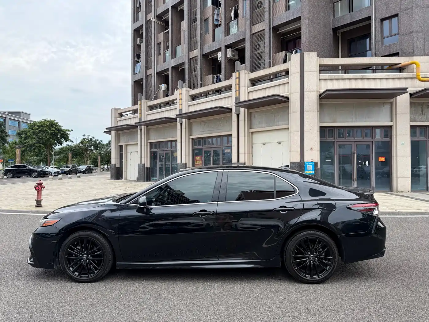 Toyota Camry 2023 2.0S Knight Edition фото 11