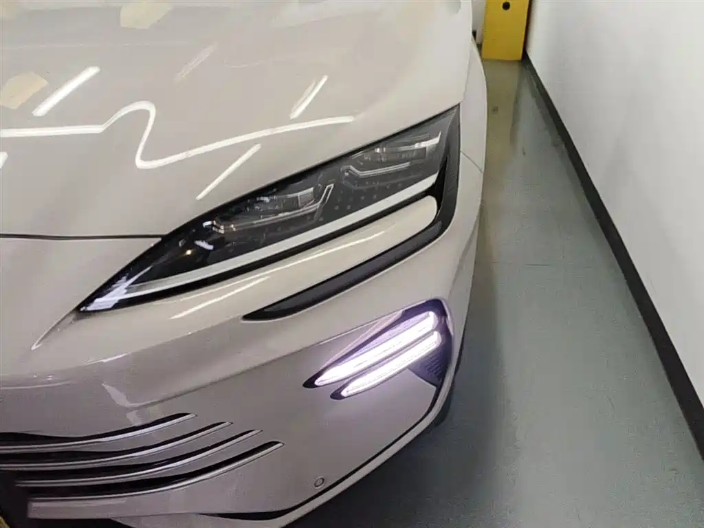 BYD Song PLUS PHEV 2023 Champion Edition DM-i 150KM Flagship PLUS фото 24