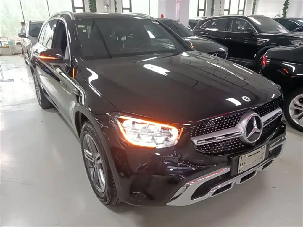 Mercedes-Benz GLC 2021 GLC 260 L 4MATIC Sporty фото 4