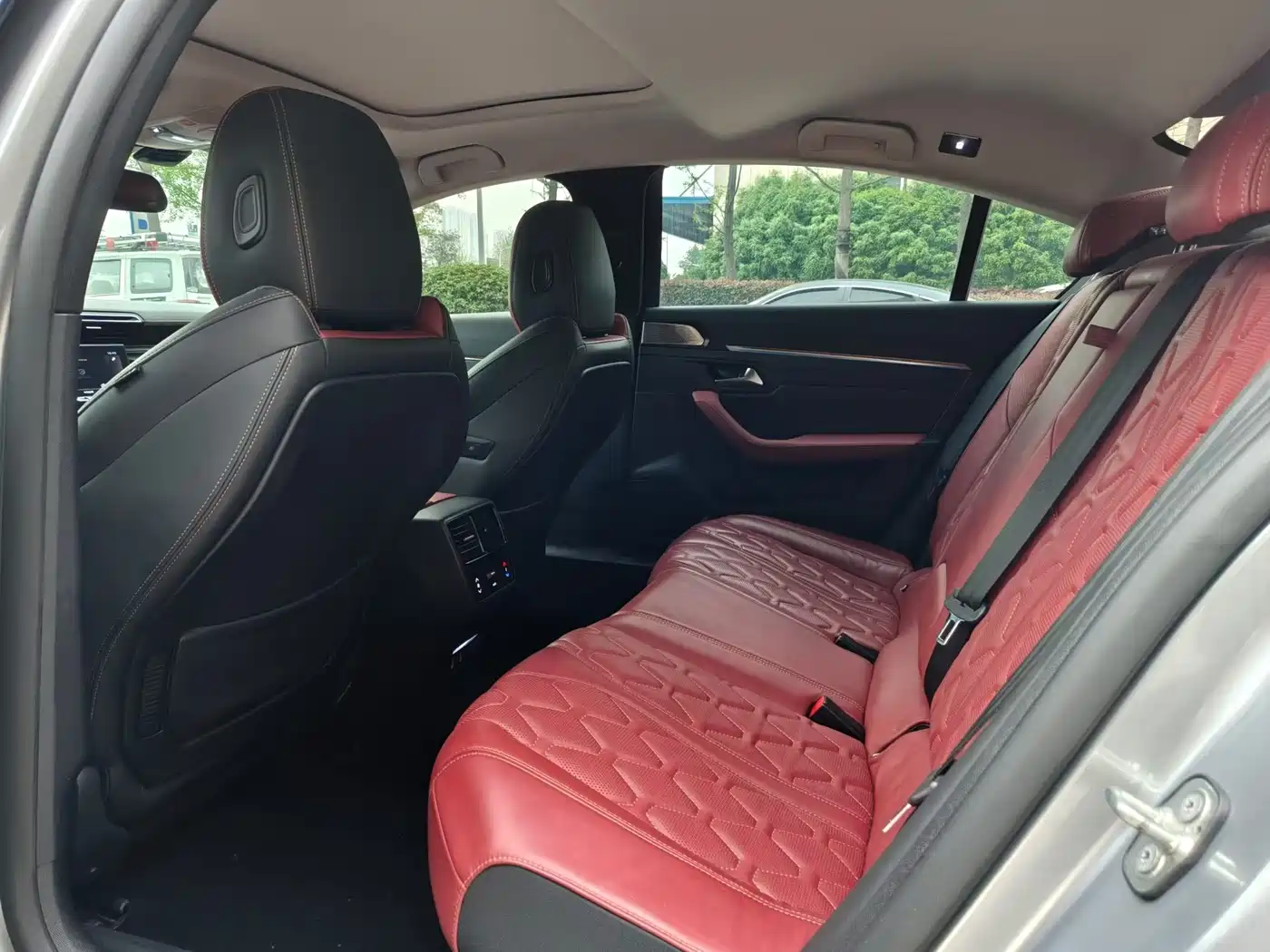 Peugeot 508 2021 508L 400THP PureTech Passion Edition фото 5