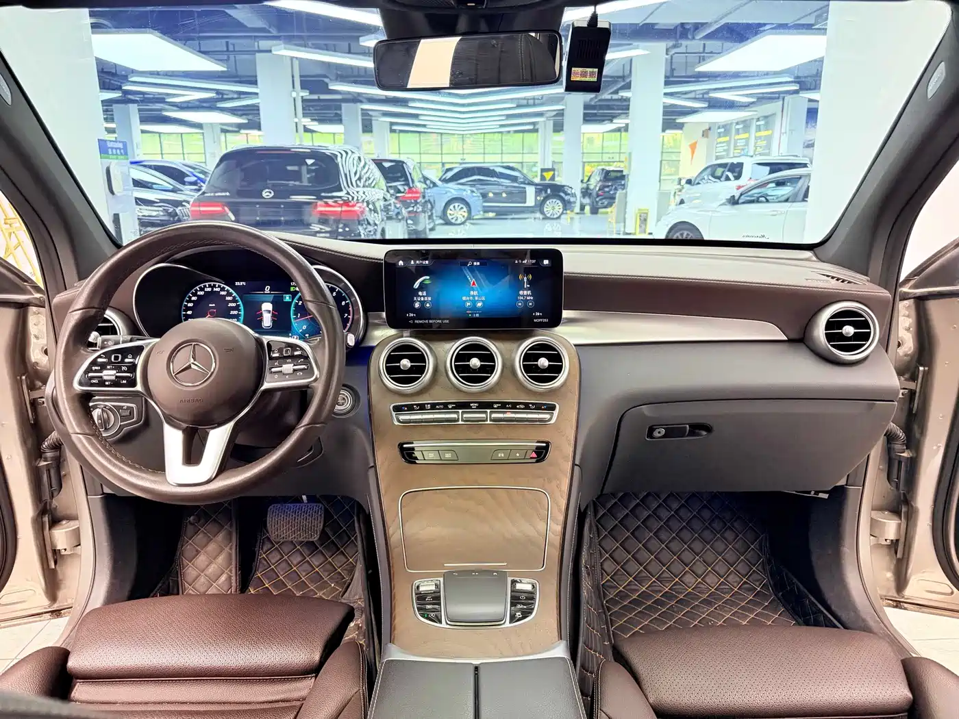 Mercedes-Benz GLC 2022 Facelift GLC 300 L 4MATIC Dynamic фото 8