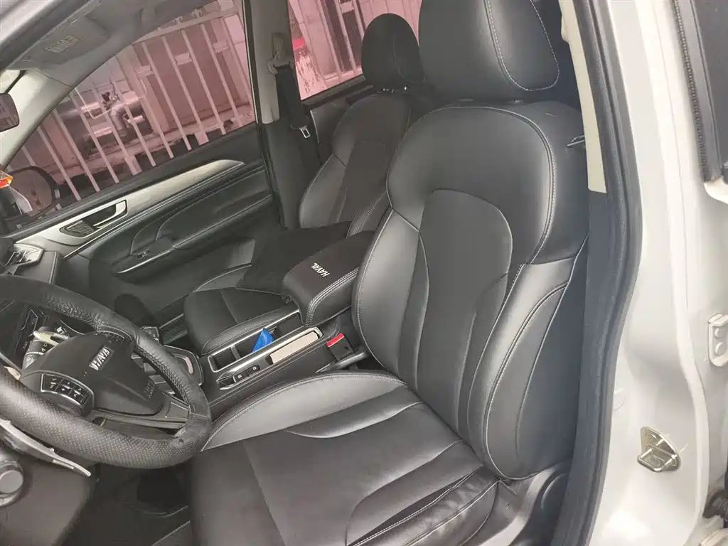 Haval M6 2021 PLUS 1.5T DCT Luxury Smart Connect фото 12