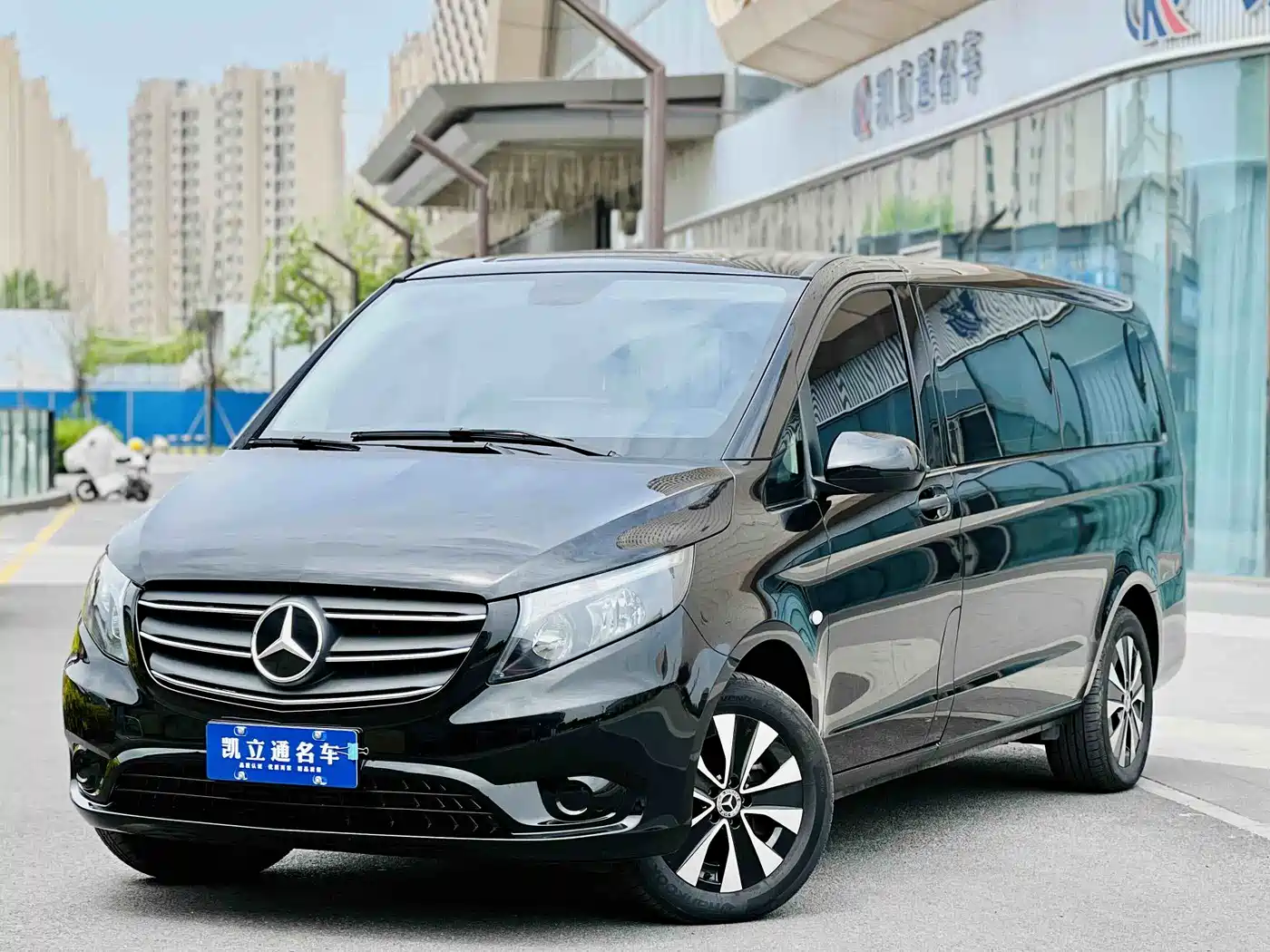 Mercedes-Benz Vito 2023 2.0T Elite 7-Seater