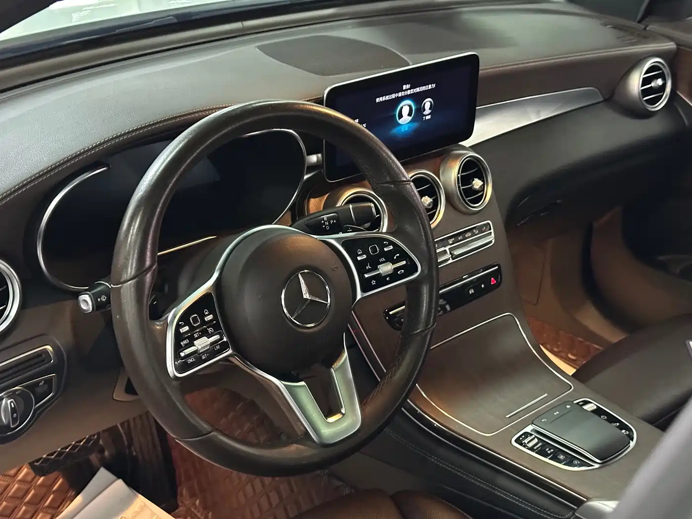 Mercedes-Benz GLC 2021 GLC 300 L 4MATIC Sporty фото 10
