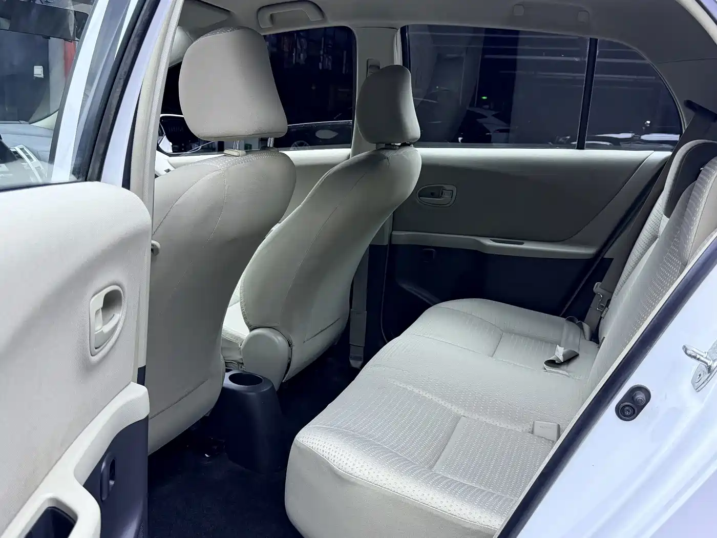 Toyota Yaris 2011 2011 1.6E Auto Charm Edition