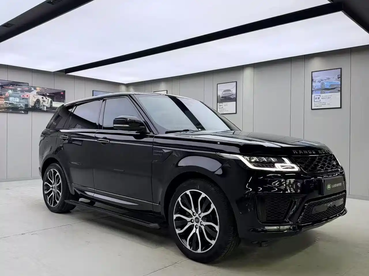 Land Rover Range Rover Sport 2014 3.0 SC V6 HSE фото 3