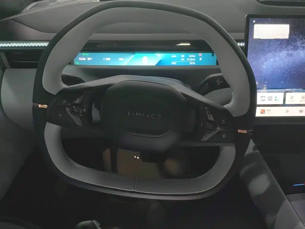 Lynk & Co Z10 2025 95kWh 766km RWD Max фото 11