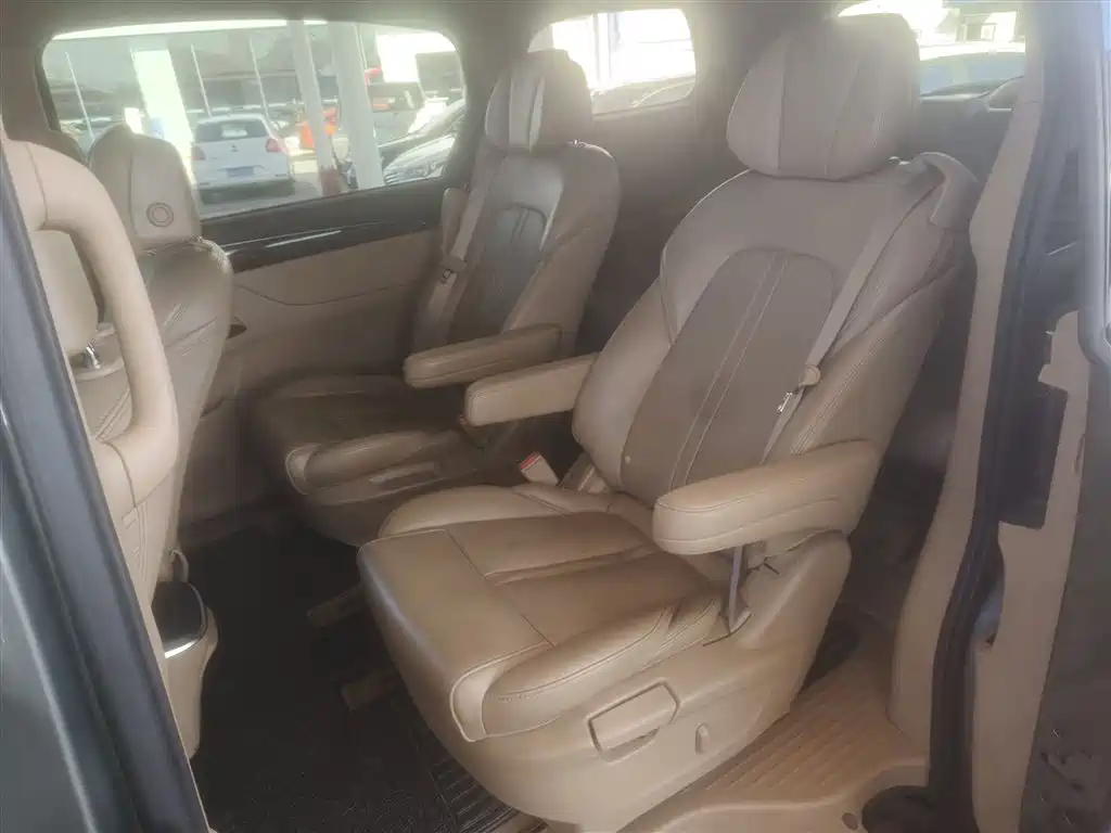 Buick GL8 2017 ES 28T Premium China V фото 14