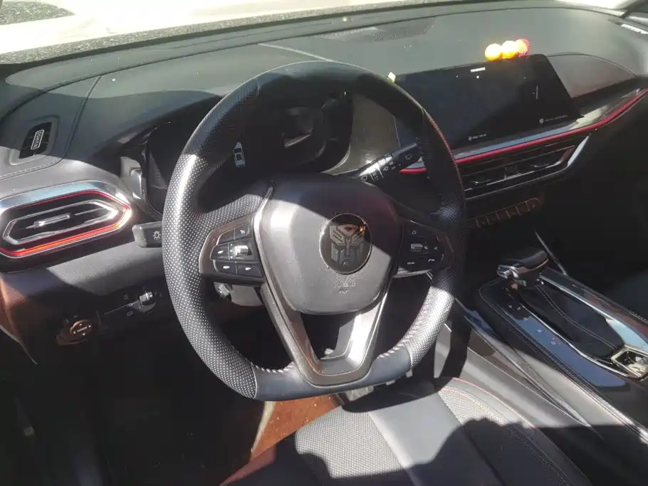 Changan Oshan Changan Oushang X5 2021 2021 1.6L CVT Premium