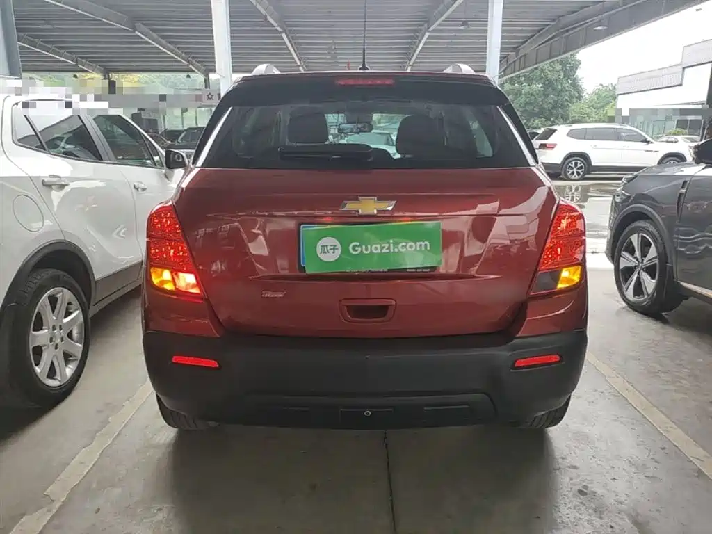 Chevrolet Trax 2016 1.4T Automatic 2WD Comfort Sunroof Edition фото 6