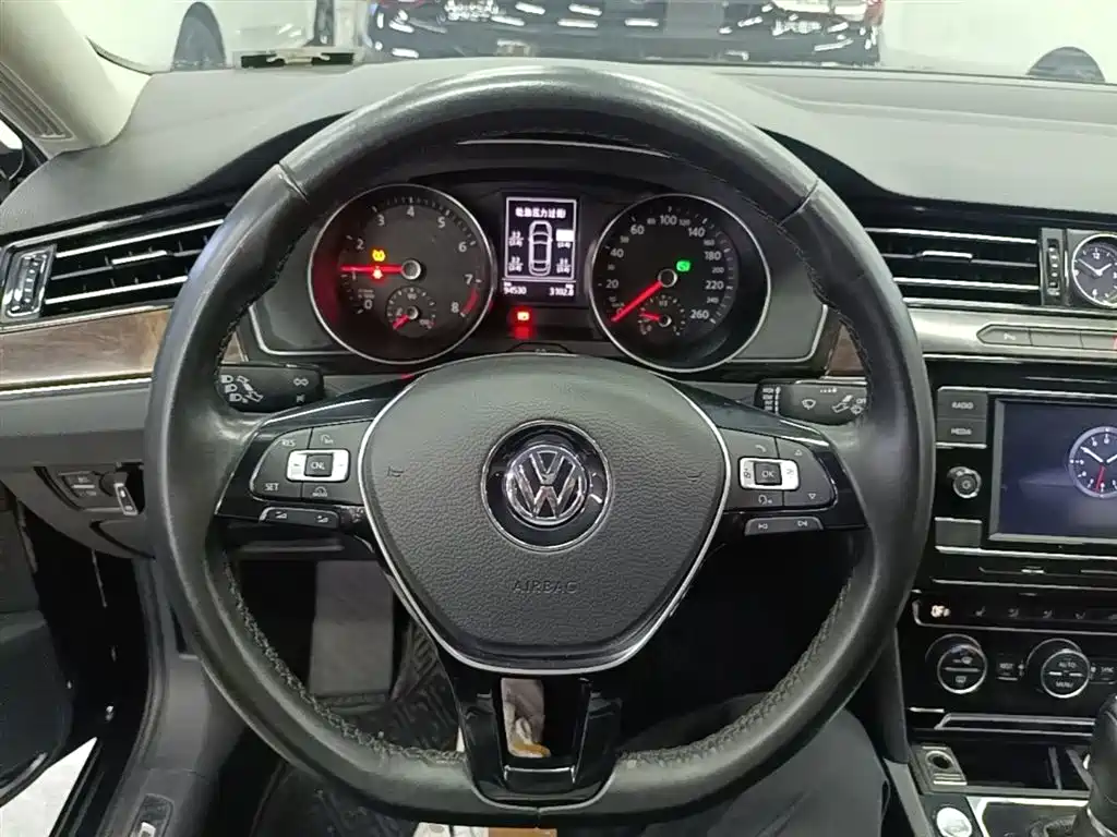 Volkswagen Magotan 2018 Facelift 380TSI DSG Luxury фото 11
