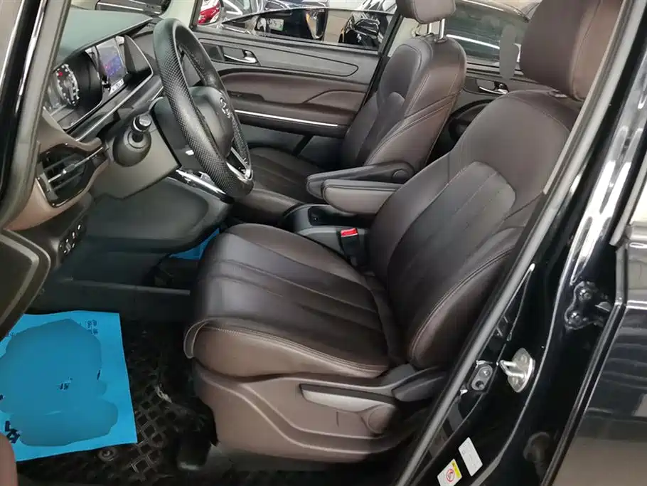 GAC Trumpchi Trumpchi M6 2019 270T DCT Luxury Edition (7-seater) (China VI) фото 9