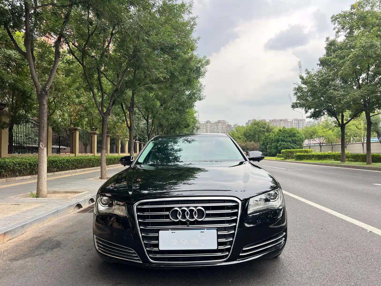 Фото 4 - Audi A8