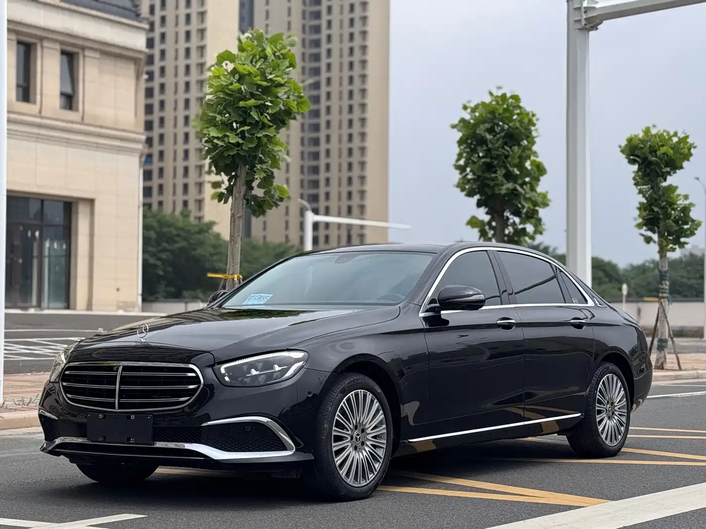 Mercedes-Benz E-Class 2021 E 300 L Luxury