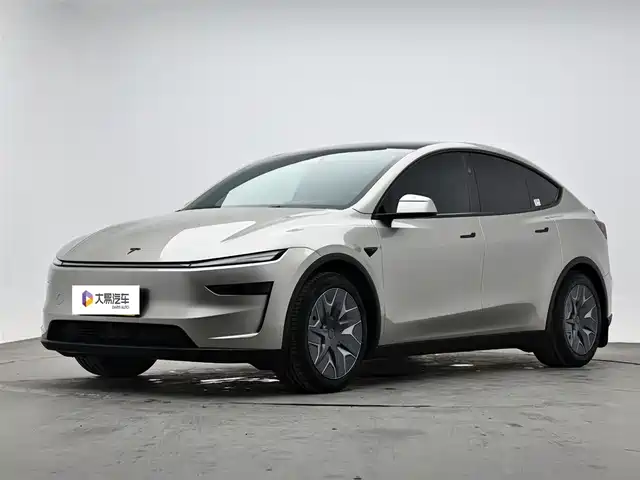 Tesla Model Y L 2025 Facelift Long Range AWD