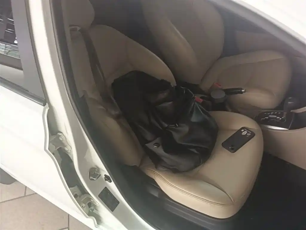 Hyundai Verna 2016 1.4L Automatic Smart GLS фото 25