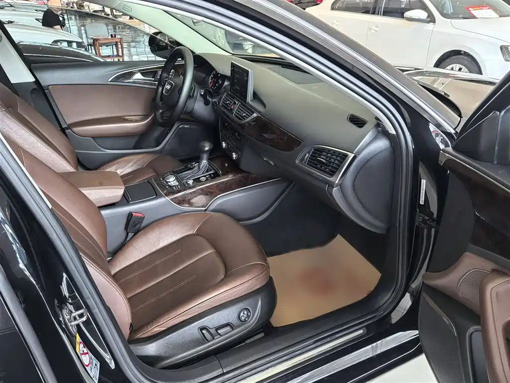 Audi A6L 2014 30 FSI Luxury фото 10