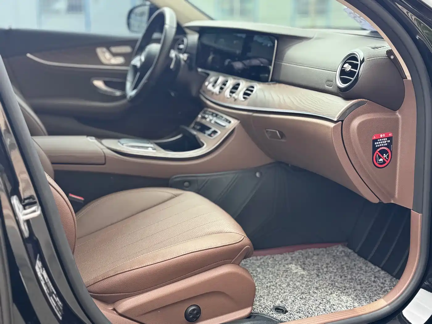 Mercedes-Benz E-Class 2021 E 300 L Luxury фото 14