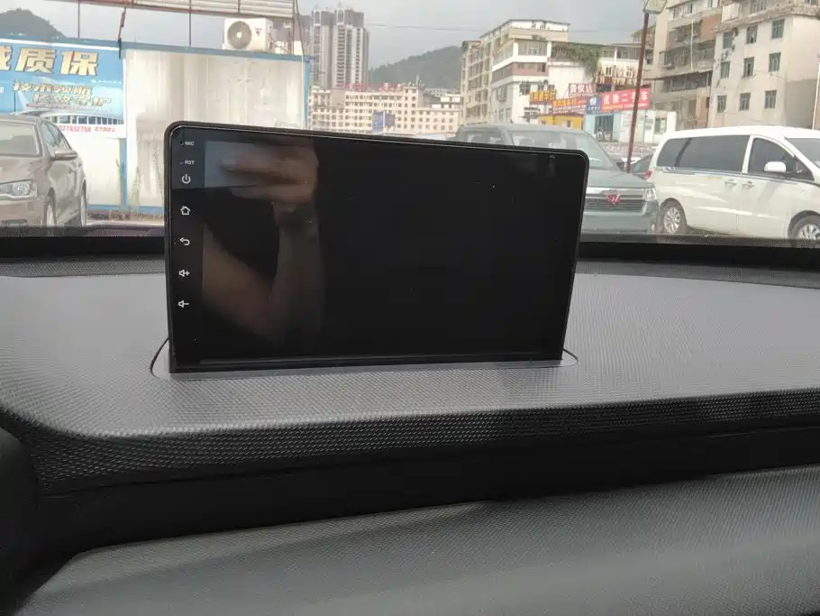 Wuling Motors Wuling Xingchi 2023 2022 1.5L Manual Comfort Edition