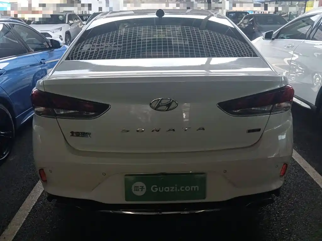 صورة 4 - Hyundai Sonata