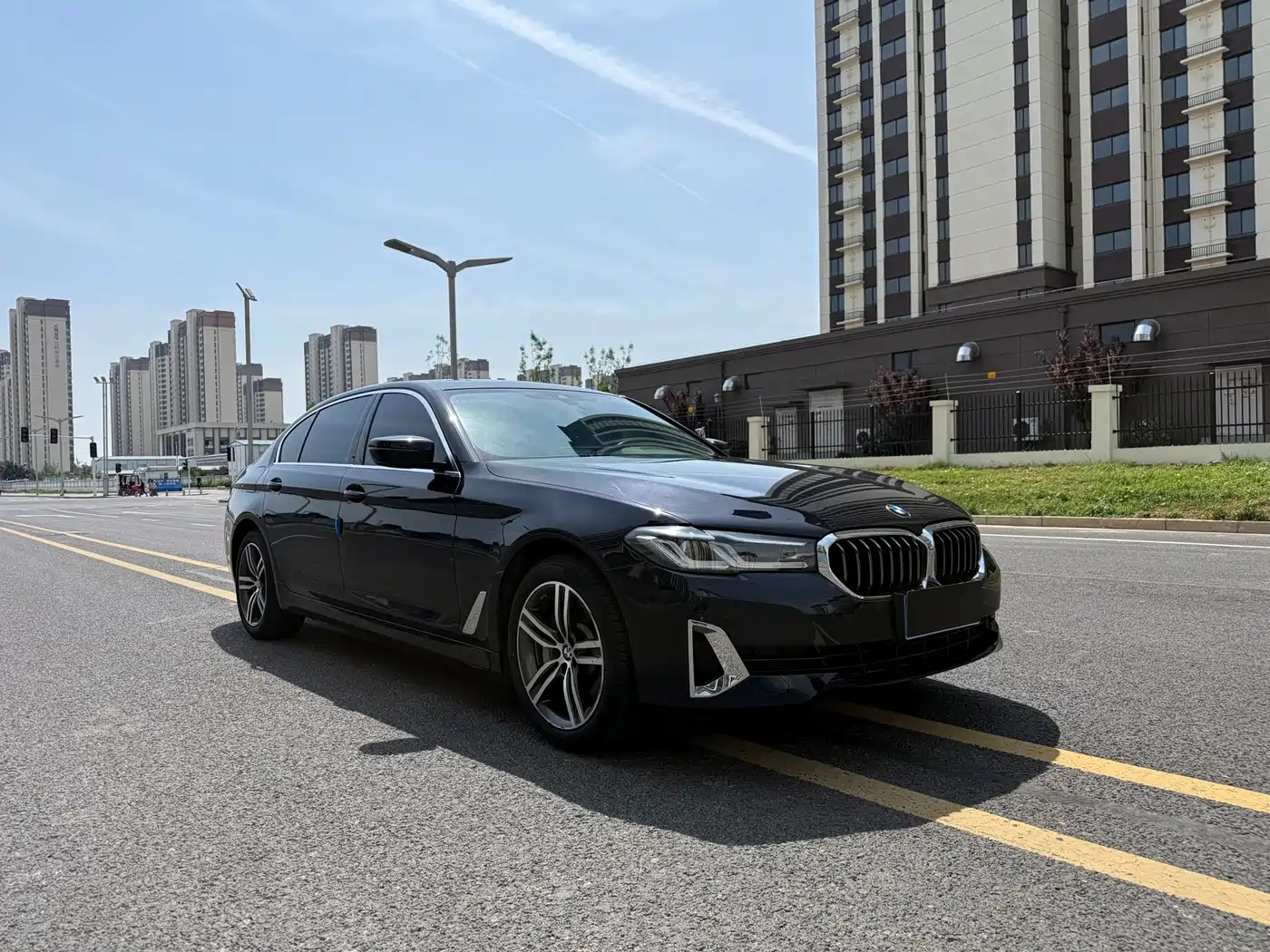 BMW 5 Series 2022 530Li Leading Luxury Package