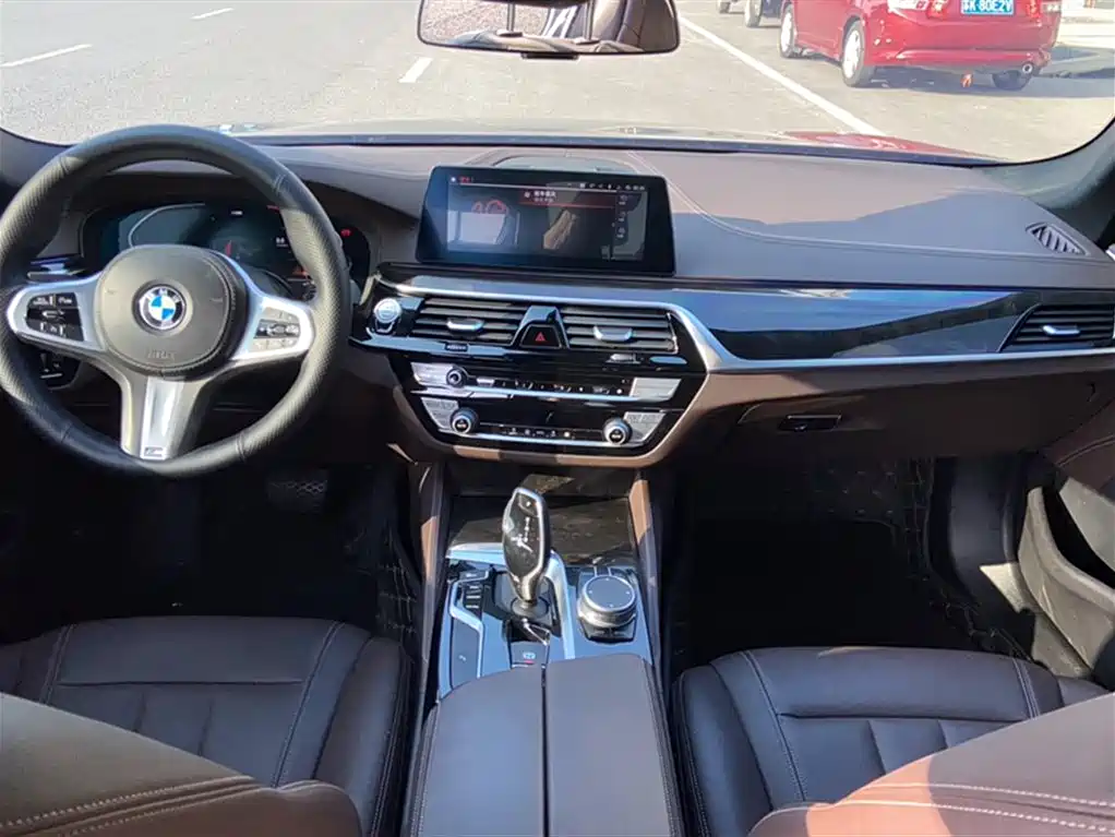 BMW 5 Series 2020 525Li M Sport Package фото 13