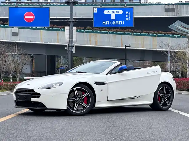 Aston Martin V8 Vantage 2017 4.7L S British Limited Convertible