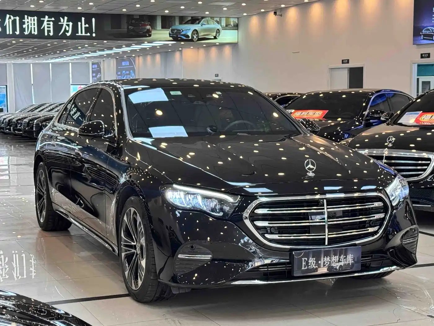 Mercedes-Benz E-Class 2025 E 300 L Luxury фото 3