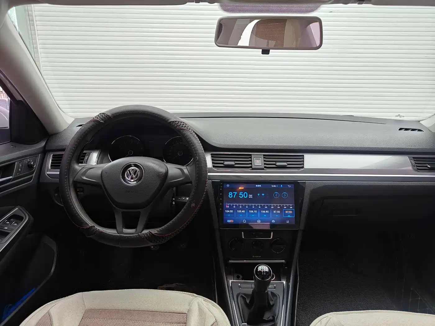 Volkswagen Bora 2018 1.5L Manual Fashion фото 12