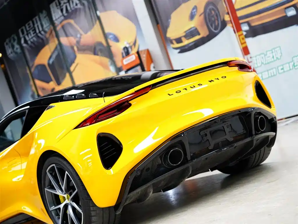 LOTUS SPORTS CAR EMIRA