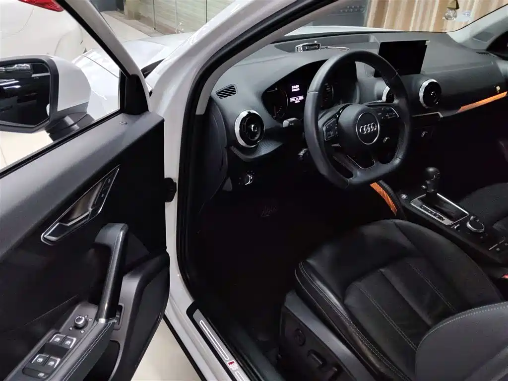 Audi Q2L 2022 35 TFSI Fashion Dynamic фото 16