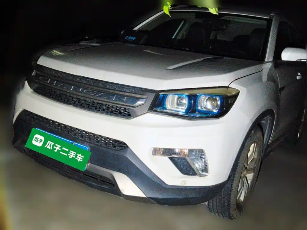 Фото 1 - Changan CS75