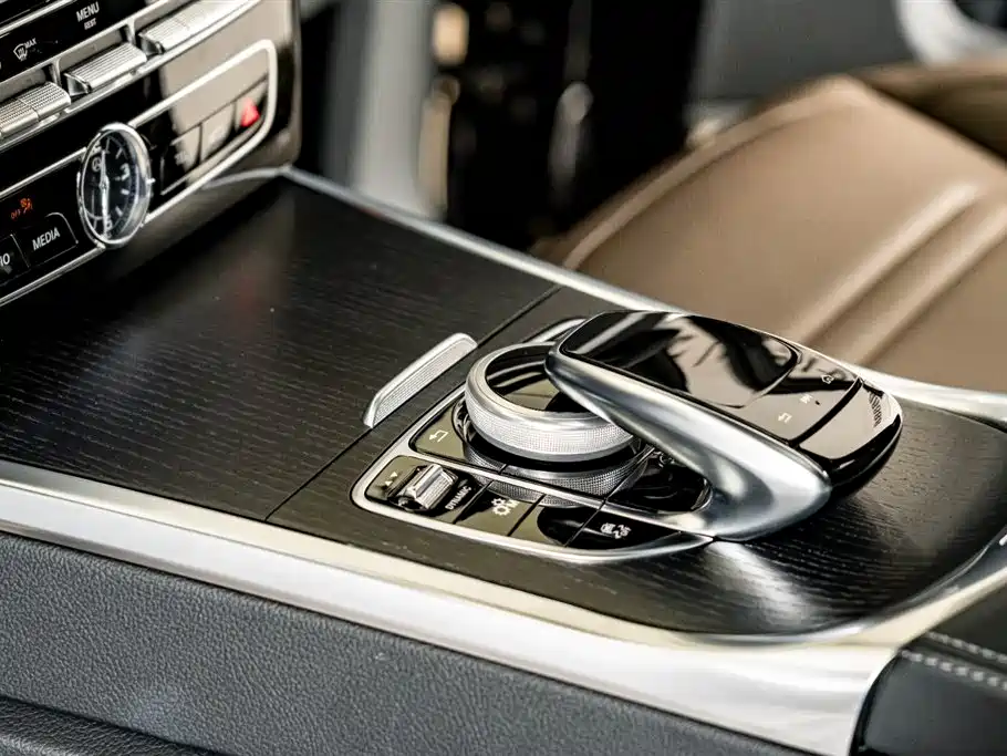 Mercedes-Benz G-Class 2024 G 500 фото 13