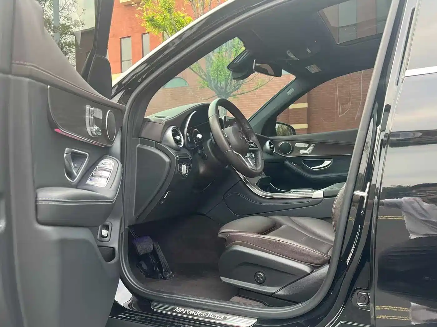 Mercedes-Benz GLC 2022 Model GLC 300 L 4MATIC Dynamic Edition фото 6