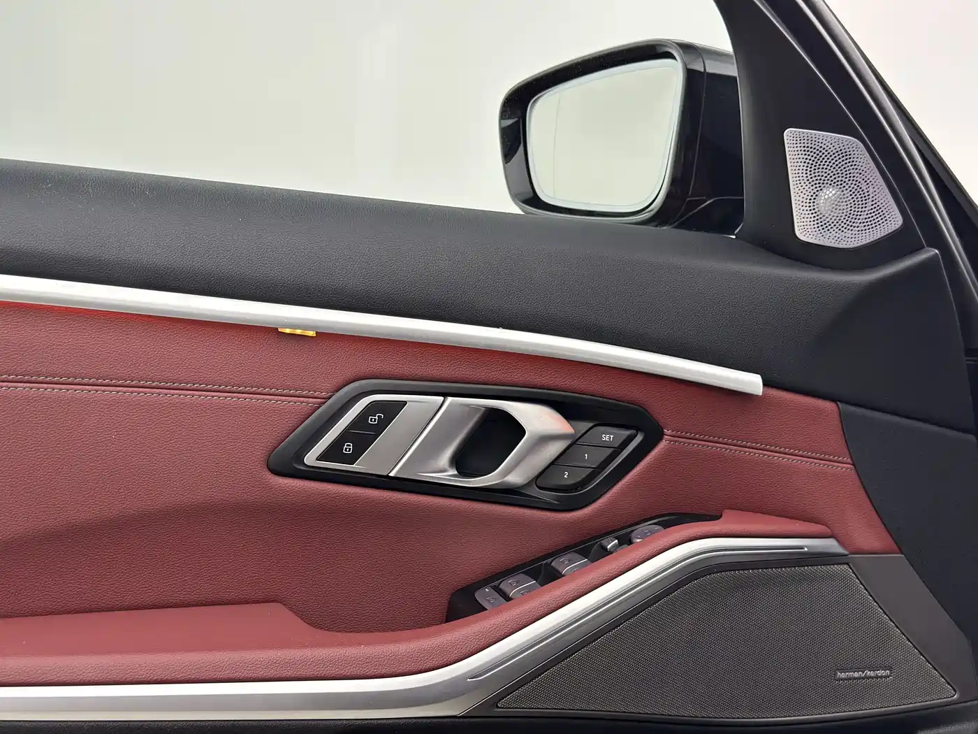 BMW 3 Series 2024 325Li M Sport Shadowline Package фото 11