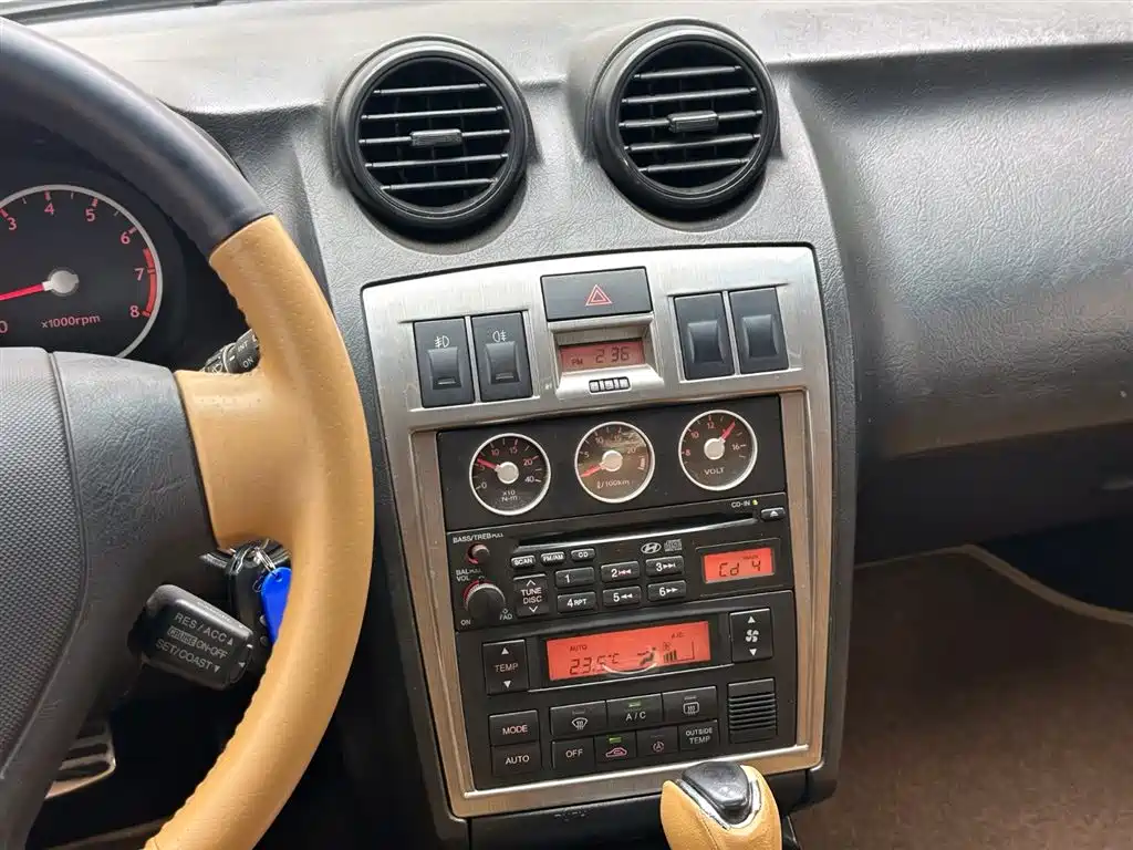 Hyundai Coupe 2004 Model FX 2.7 фото 15