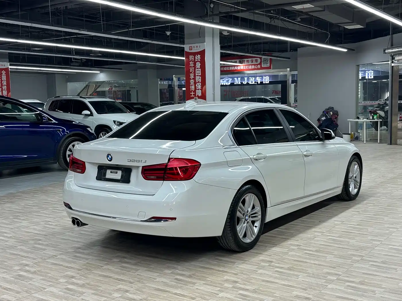 BMW 3 Series 2017 320Li Fashion фото 3