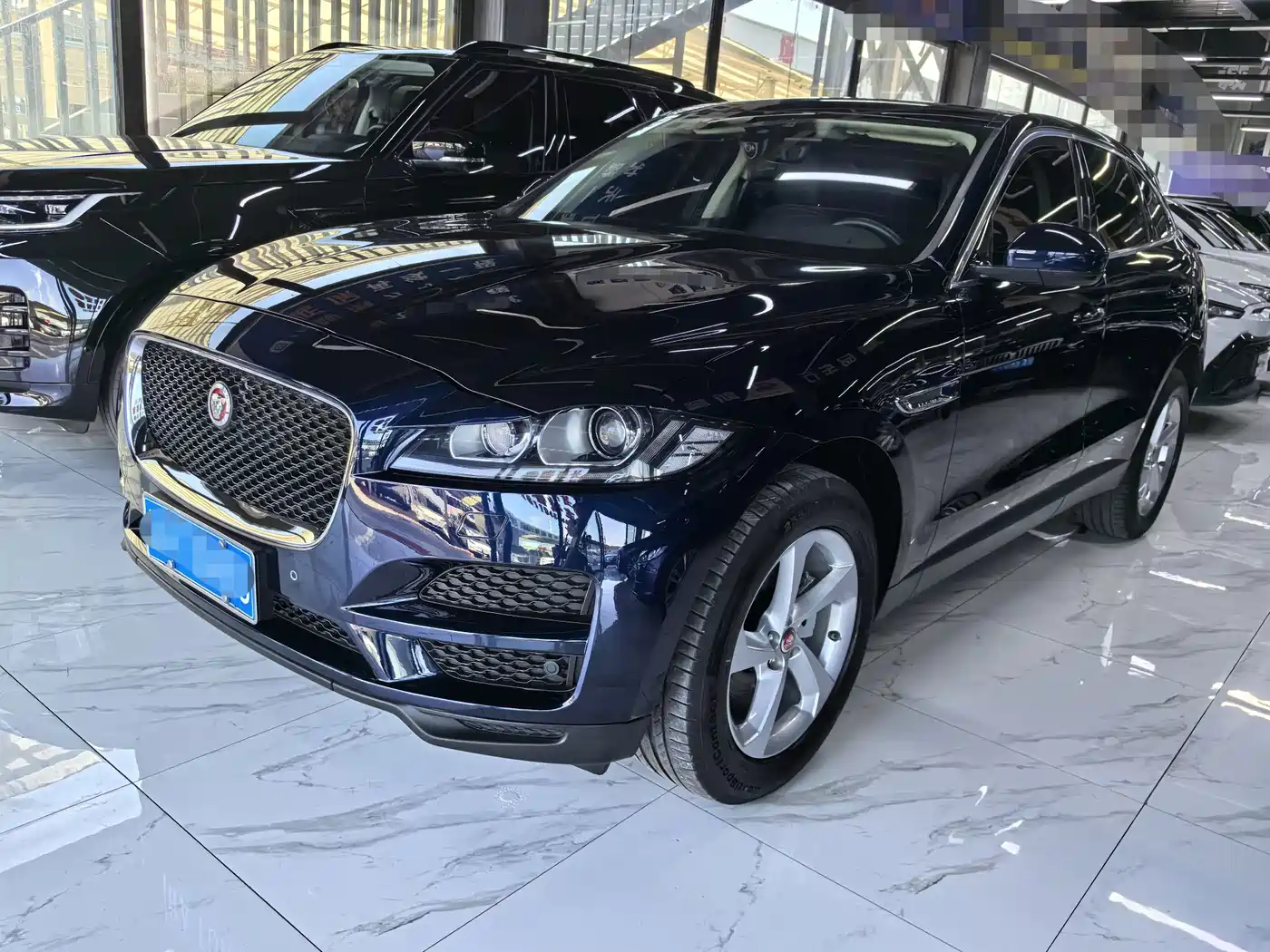 Jaguar F-PACE 2020 2.0T Urban Premium Edition